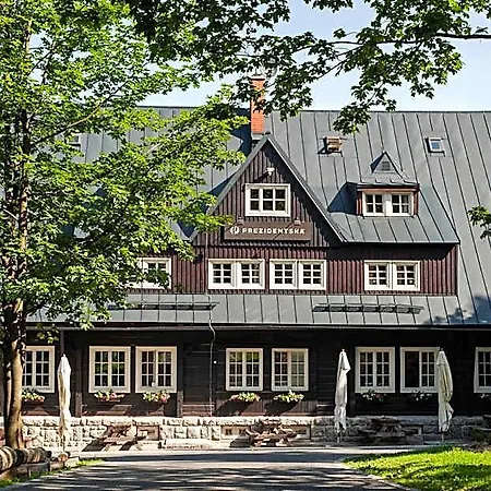 Prezidentska Janov nad Nisou