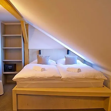 Prezidentska 3*